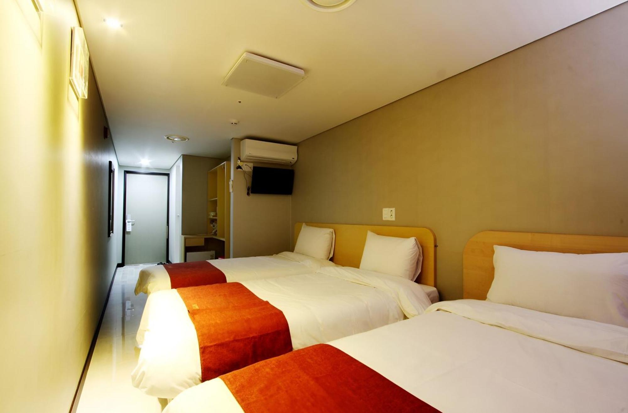 Hotel Myeongdong Seoul Exterior photo