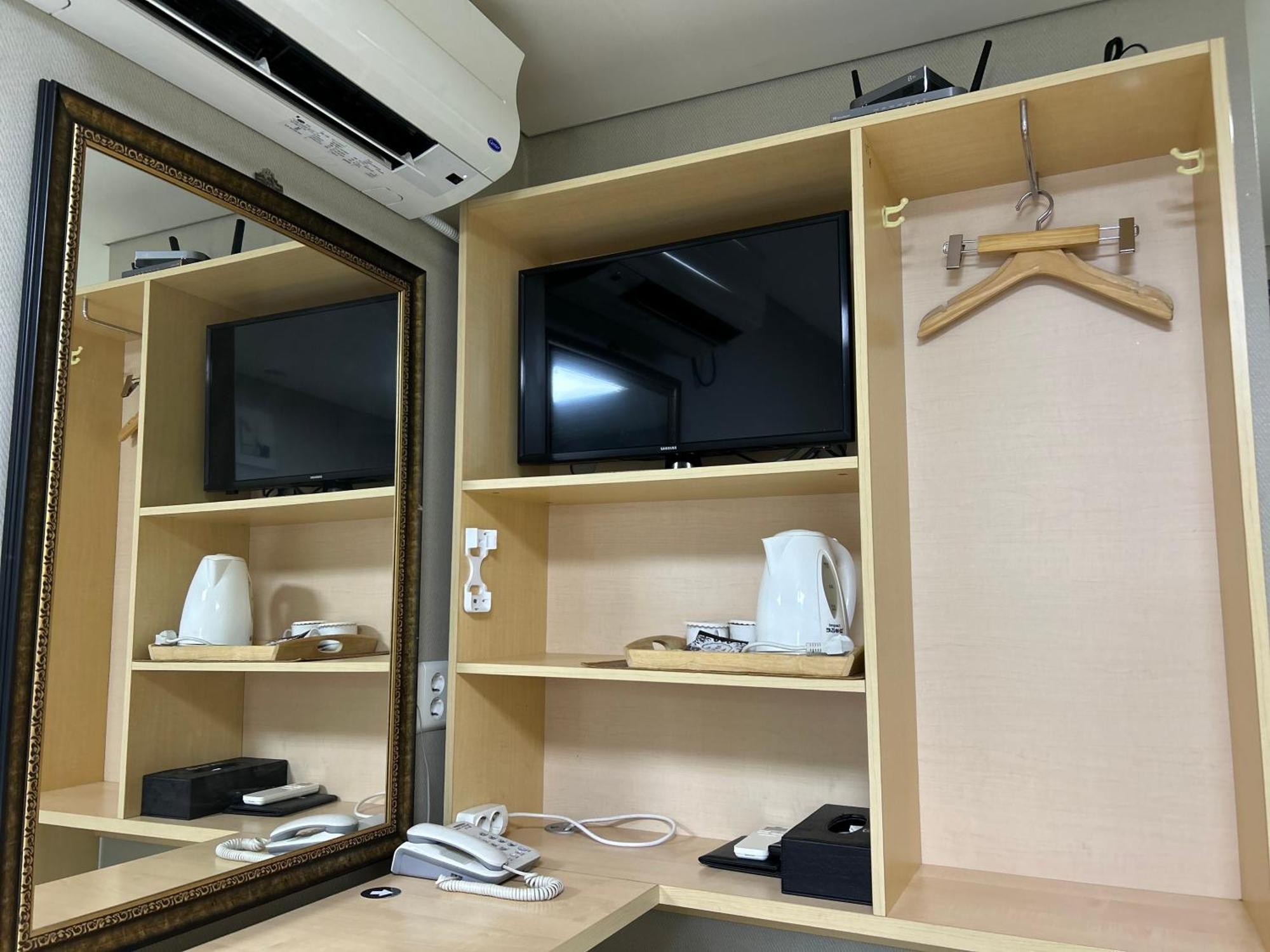 Hotel Myeongdong Seoul Exterior photo